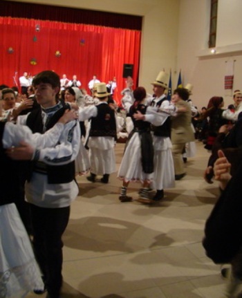 Dantul cosercilor (c) eMM.ro
